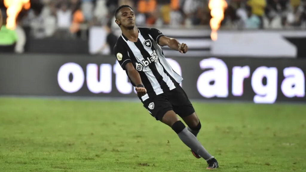 Athletico-PR inicia negociações com Botafogo (Foto: André Durão)