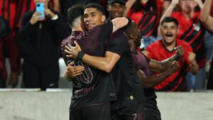 Athletico-PR vence Volta Redonda em casa (Foto: José Tramontin/athletico.com.br)