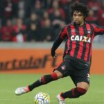 Athletico-PR quer repatriar Otávio (Foto: Divulgação)