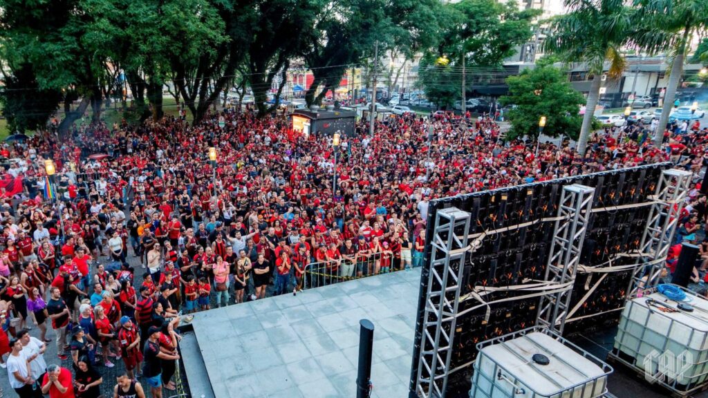 Athletico-PR x América-MG tem telão para torcida (Roberto Souza/athletico.com.br)