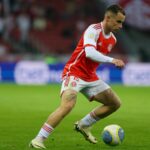 Athletico-PR estuda contratar Bruno Gomes, do Internacional