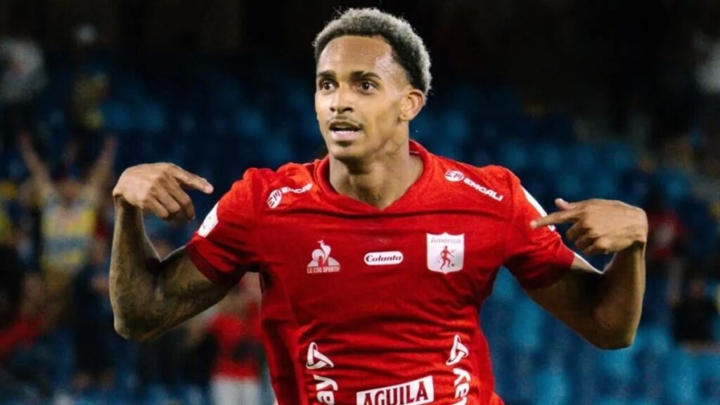 Athletico-PR contata Dylan Borrero