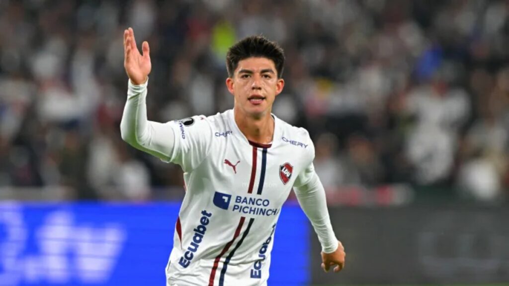 Athletico-PR mira Gabriel Villamíl