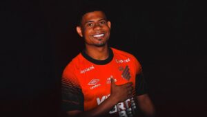 Athletico-PR trabalha para o Campeonato Paranaense