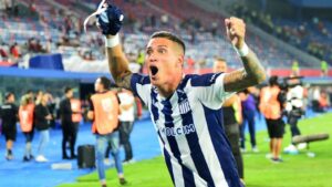 Athletico-PR abre negociações com Juan Camilo Portilla