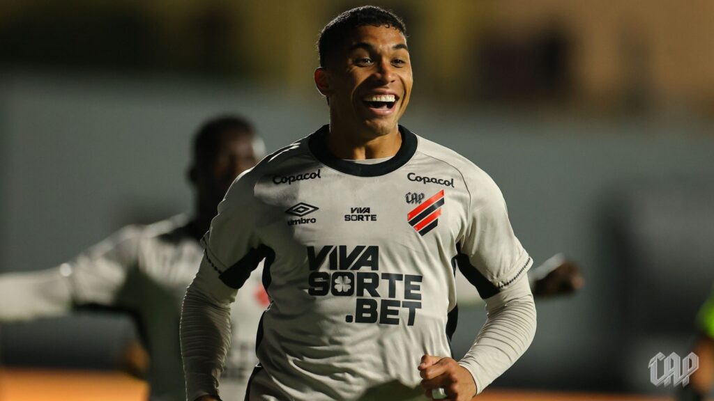 Internacional x Athletico-PR se enfrentam no Beira Rio