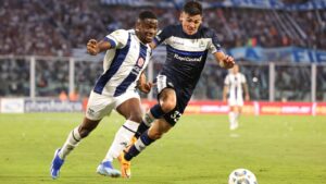 Athletico-PR busca Angulo, do Talleres