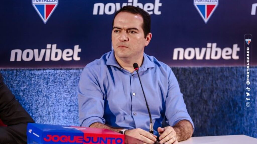 Athletico-PR observa Lucas Sasha após saída de Marcelo Paz do Fortaleza