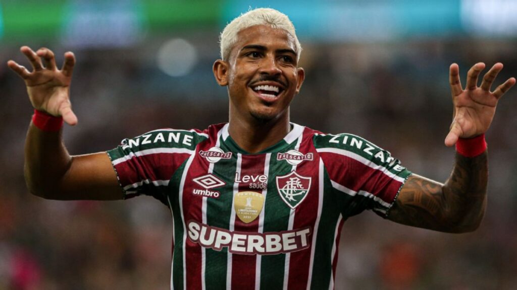 Athletico-PR tem John Kennedy oferecido