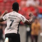 Athletico-PR vence Internacional fora de casa na estreia