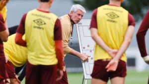 Athletico-PR faz pré-temporada de treinos