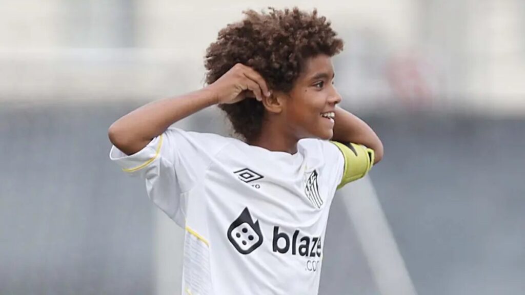 Athletico-PR acerta contratação de Kauan Basile, da base do Santos