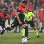 Athletico-PR vence Santos em casa