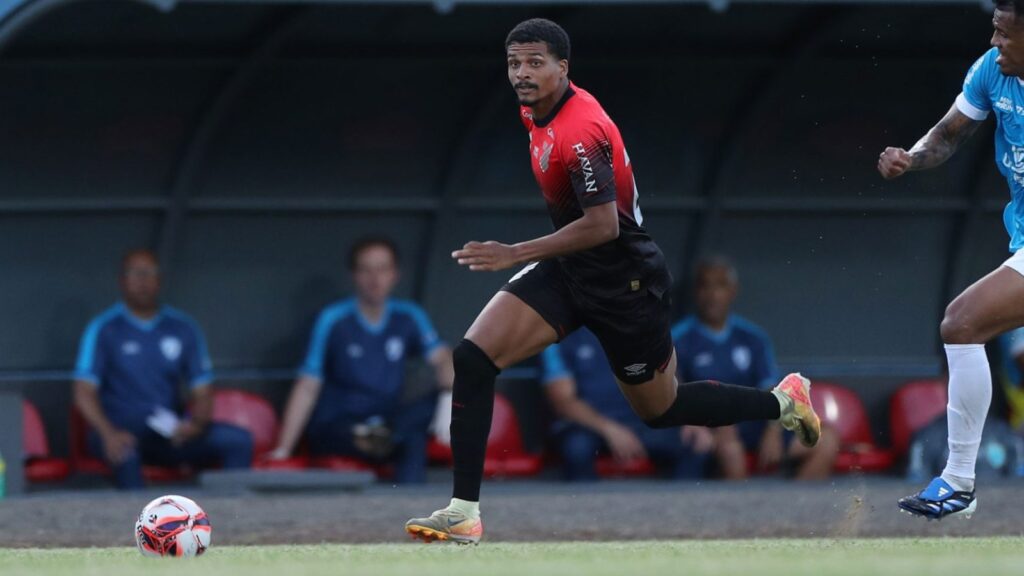 Athletico-PR empata contra Londrina, fora de casa