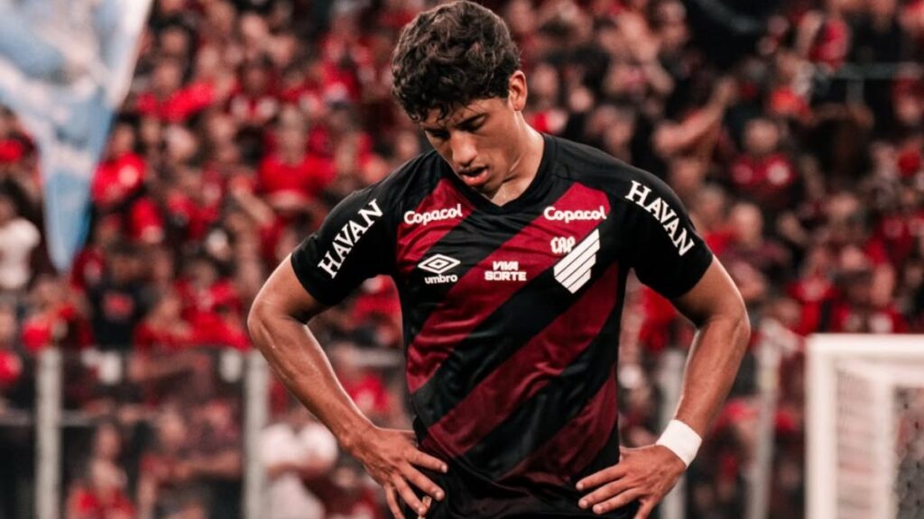 João Cruz perde pênalti em Athletico-PR x Londrina