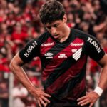 João Cruz perde pênalti em Athletico-PR x Londrina