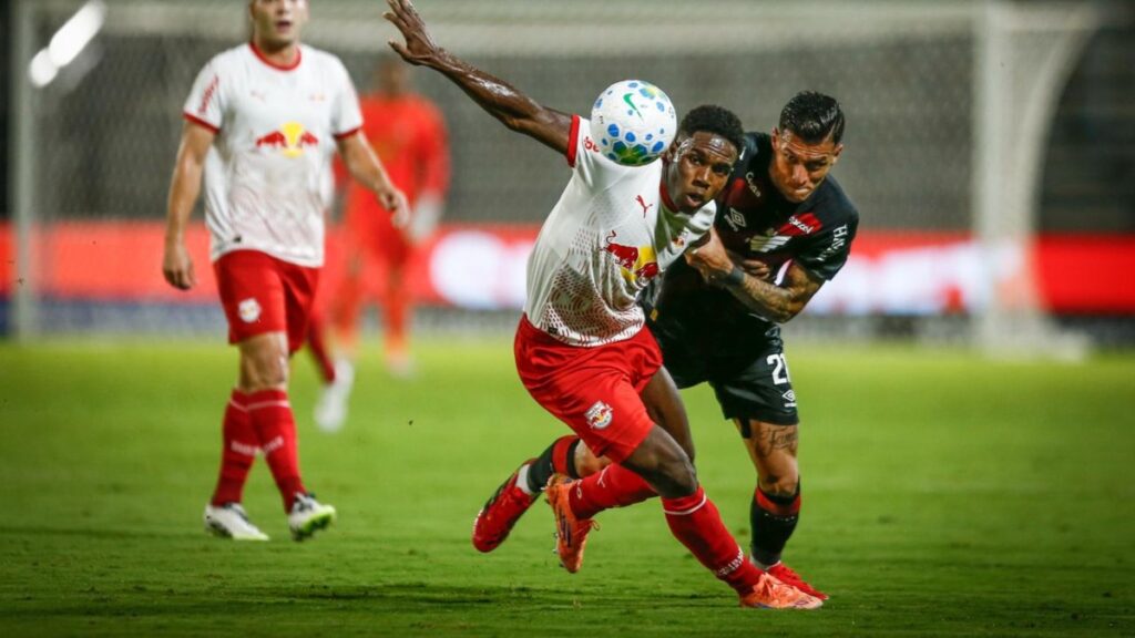 Athletico-PR empata contra RB Bragantino