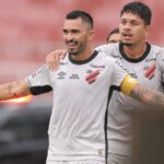Athletico-PR vence Foz do Iguaçu com aspirantes