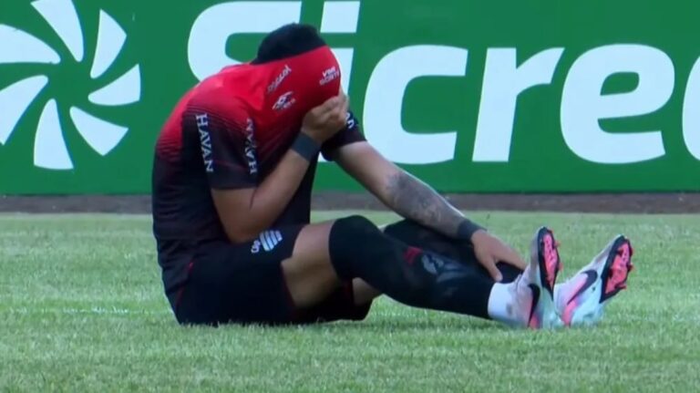 Athletico-PR se preocupa com lesão de Renan Viana