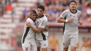 Athletico-PR vence Foz do Iguaçu com aspirantes