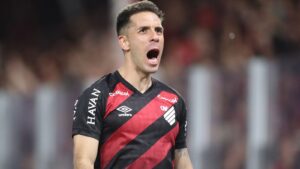 Athletico-PR vence Botafogo pelo Brasileirão