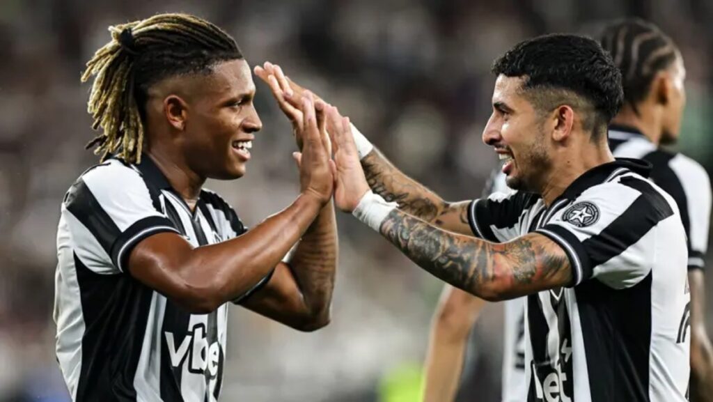 Athletico-PR enfrenta Botafogo desfalcado