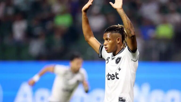 Athletico-PR enfrenta Botafogo desfalcado