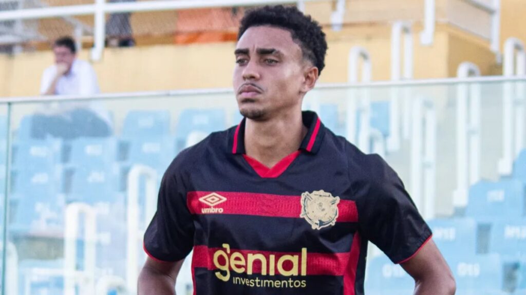 Athletico-PR mira Marcelo Ajul do Sport