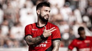 Mastriani está de saída do Athletico-PR para o AmérIca-MG