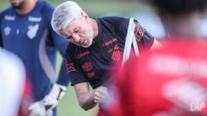 Odair prepara Athletico-PR para o Brasileirão