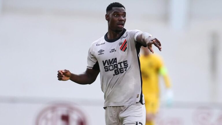 Athletico-PR tem Terán como pilar