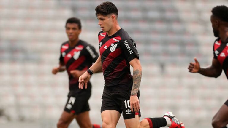 Athletico-PR faz jogo treino para dar ritmo