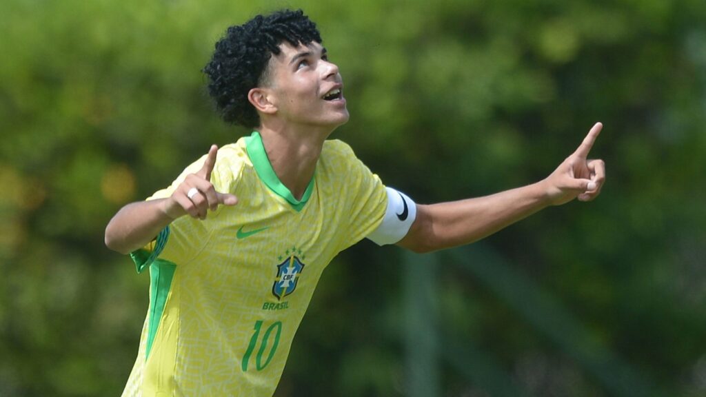 Athletico-PR tem José Henrique como joia valiosa