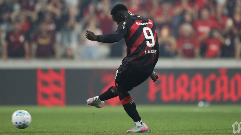 Athletico-PR tem Viveros que decide