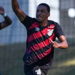 Athletico-PR empata com São Paulo pelo Sub-20