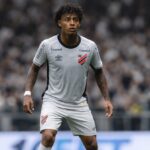 Athletico-PR deve vender Bruninho