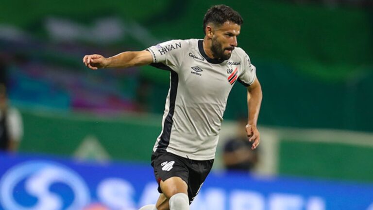 Athletico-PR sofre derrota para Palmeiras fora de casa pelo Brasileirão