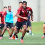 Kayke do Sub-20 do Athletico-PR joga pelo Brasileiro