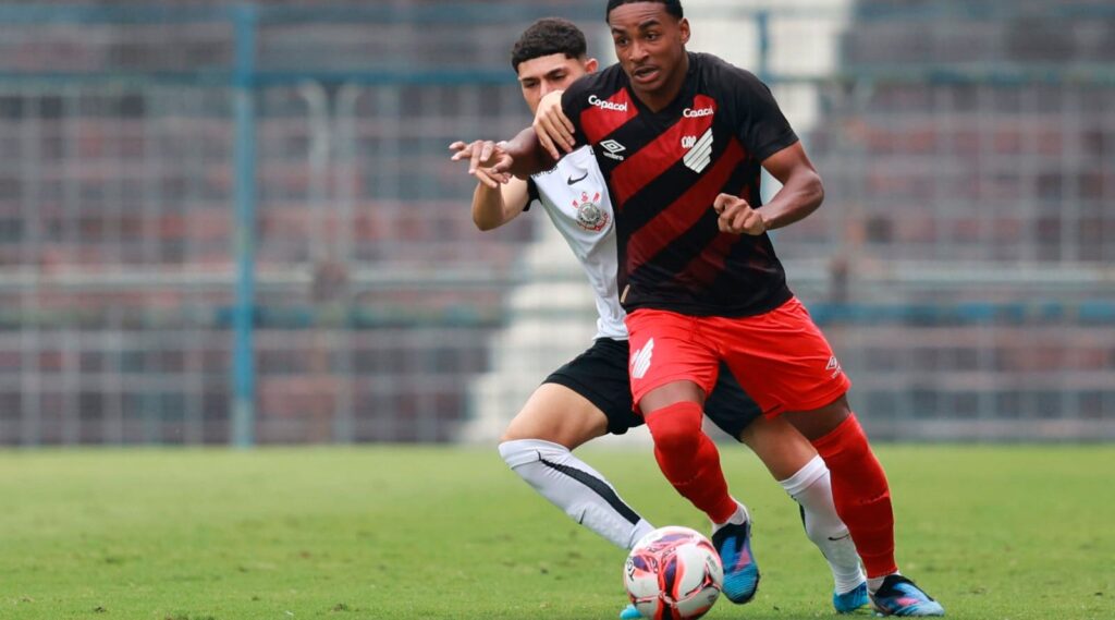 Athletico-PR vence Corinthians no Sub-20