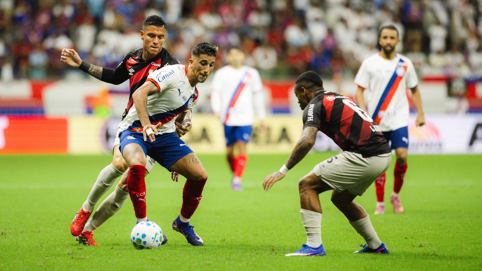 Athletico-PR sofre derrota para o Bahia