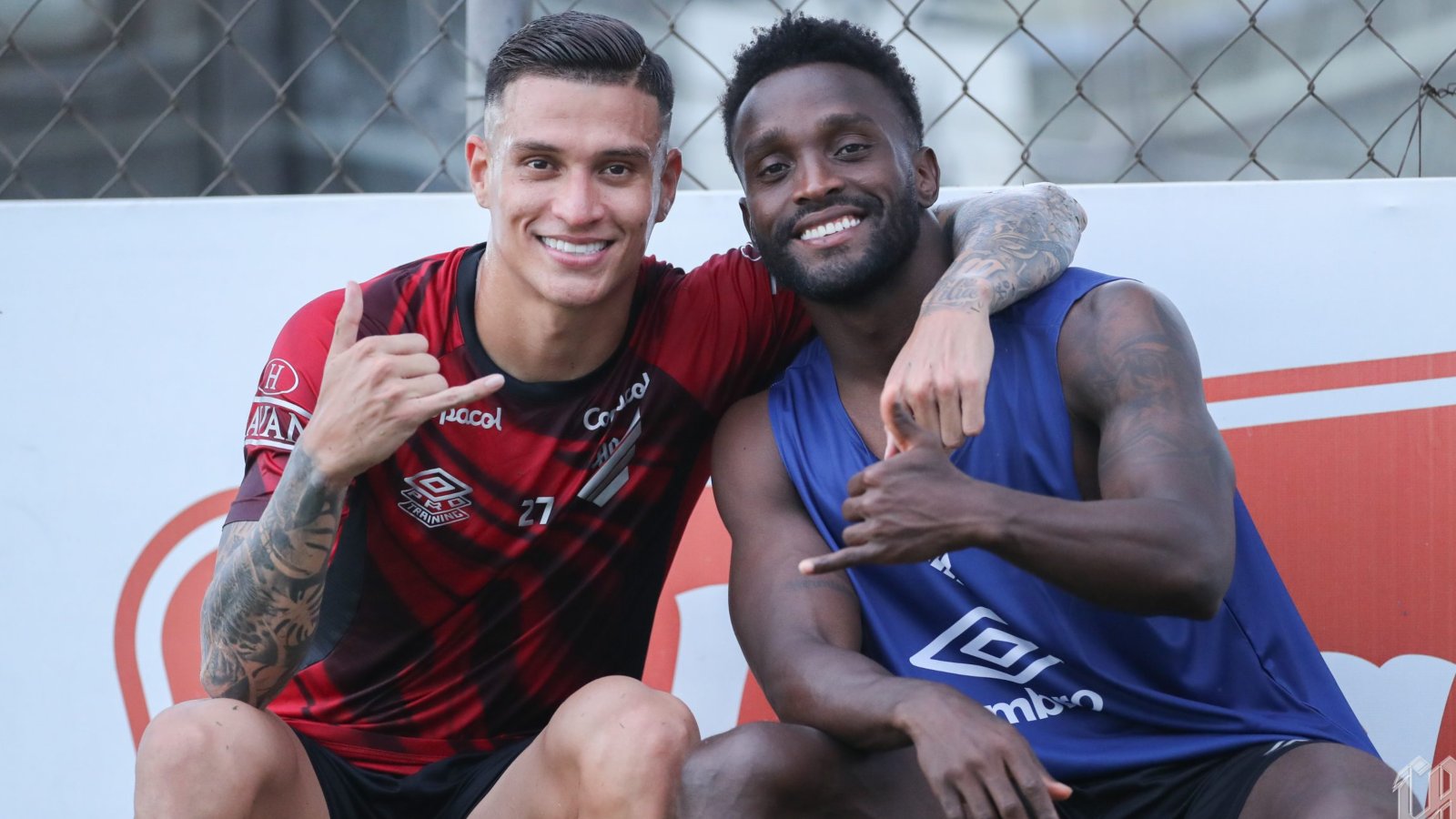 Athletico-PR x Chapecoense acontece neste domingo (12)