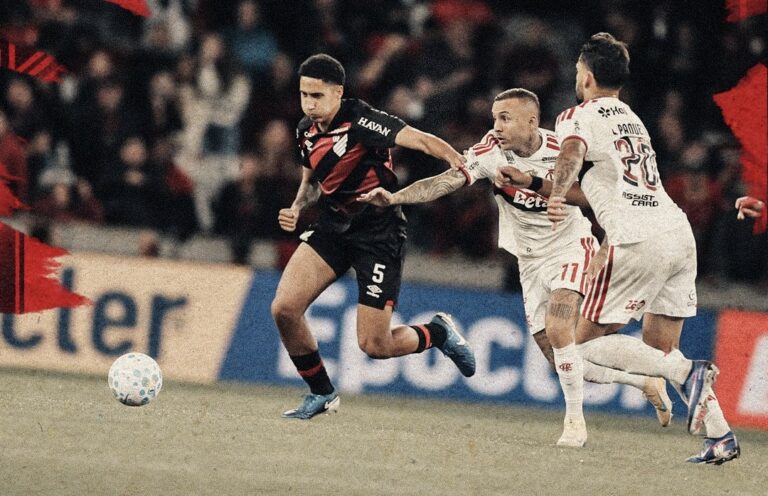 Athletico-PR empata com Flamengo pelo Brasileirão