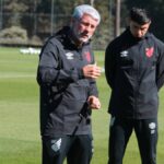 Odair Hellmann avalia contratação no Athletico-PR