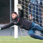 Mycael passa por cirurgia no Athletico-PR