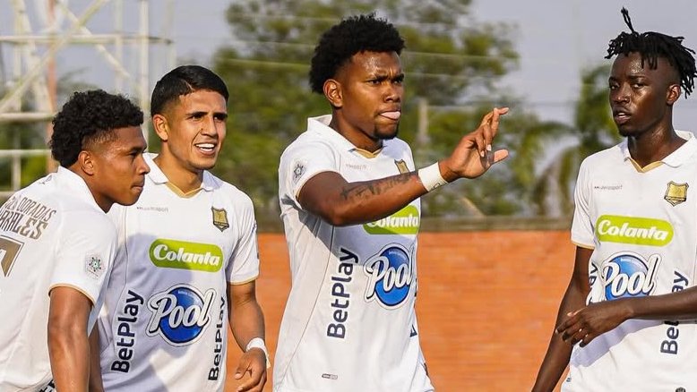 Athletico-PR contrata Jorge Rivaldo